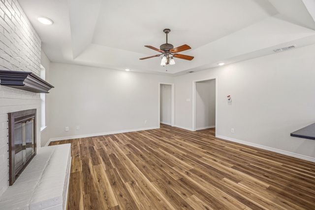 1318 Fairway Drive, Graham, TX 76450
