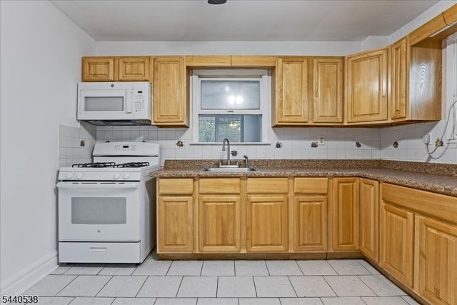 102 Watchung Ave, North Plainfield Boro, NJ 07060