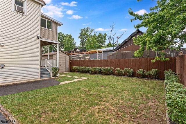 102 Watchung Ave, North Plainfield Boro, NJ 07060