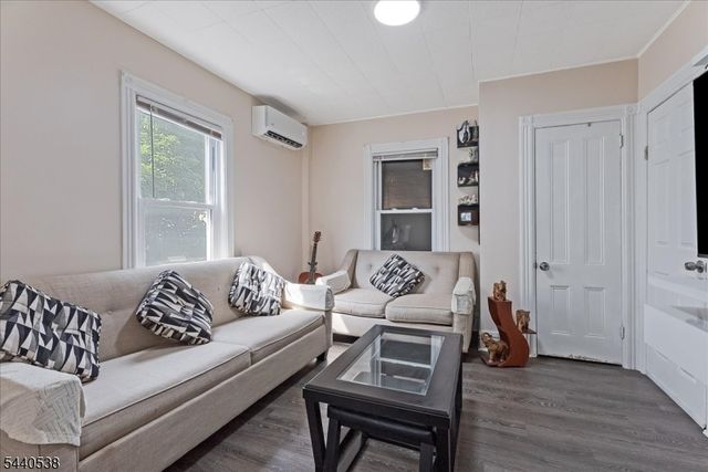 102 Watchung Ave, North Plainfield Boro, NJ 07060