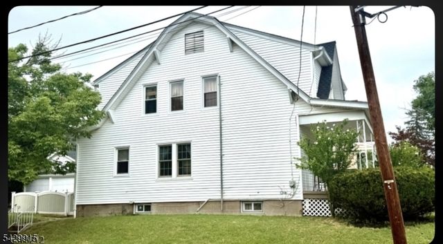 10 Berdan Ave, Fair Lawn Boro, NJ 07410