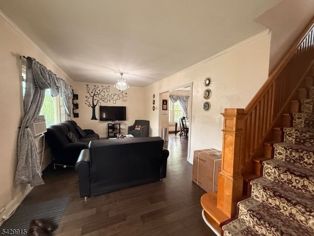 10 Berdan Ave, Fair Lawn Boro, NJ 07410