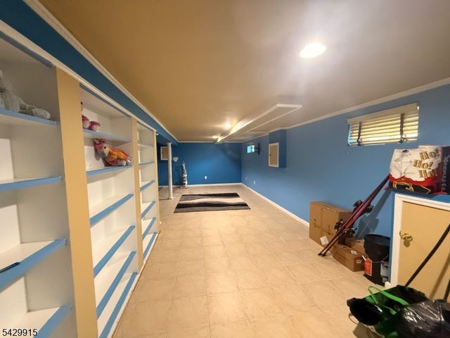 10 Berdan Ave, Fair Lawn Boro, NJ 07410