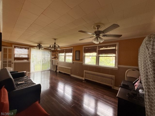 10 Berdan Ave, Fair Lawn Boro, NJ 07410