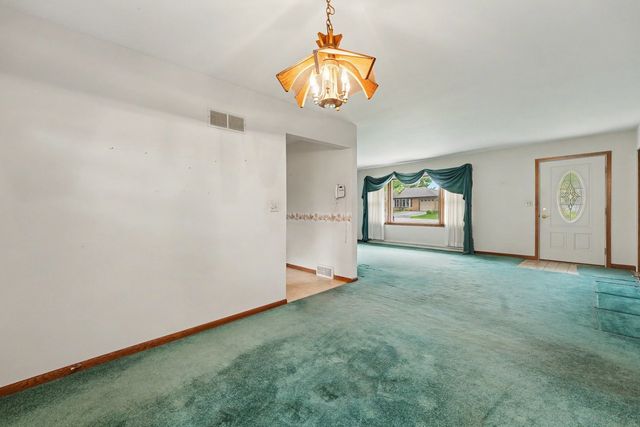 603 Orchard Lane, Beecher, IL 60401