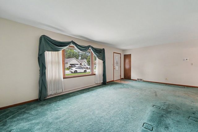 603 Orchard Lane, Beecher, IL 60401