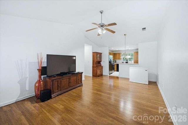 6552 Quarterbridge Lane, Charlotte, NC 28262