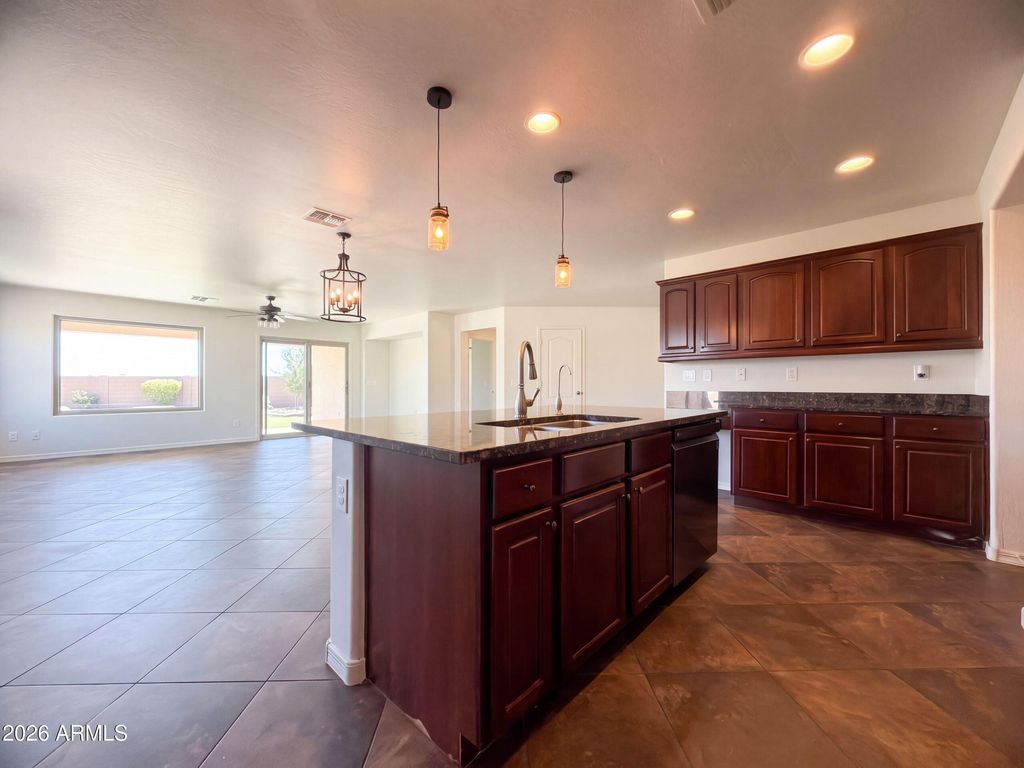 859 W DESERT SEASONS Drive, San Tan Valley, AZ 85143 — photo 4