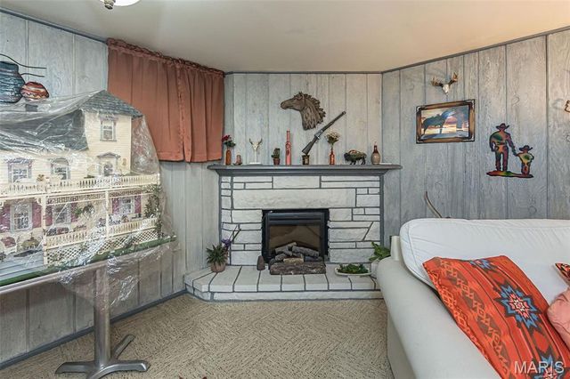 2844 Sugar Tree Lane, Maryland Heights, MO 63043