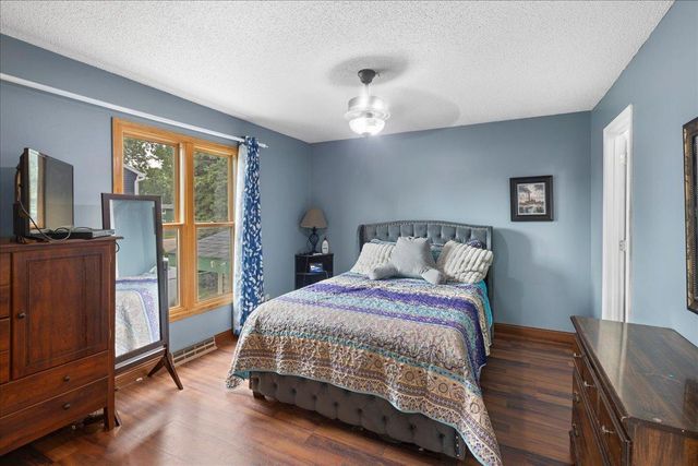 14494 Upper Guthrie Court, Apple Valley, MN 55124