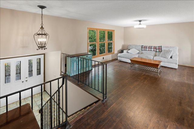 14494 Upper Guthrie Court, Apple Valley, MN 55124