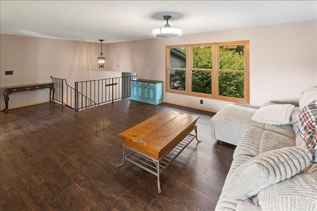14494 Upper Guthrie Court, Apple Valley, MN 55124
