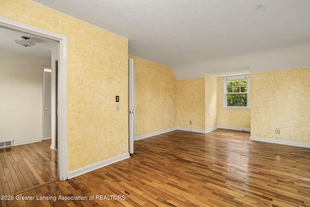 1608 Sunnyside Avenue, Lansing, MI 48910