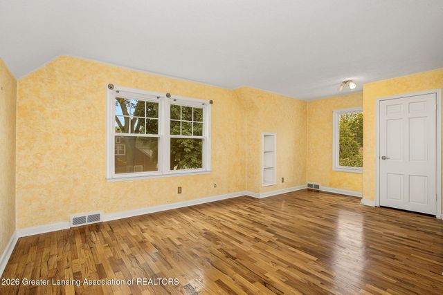 1608 Sunnyside Avenue, Lansing, MI 48910
