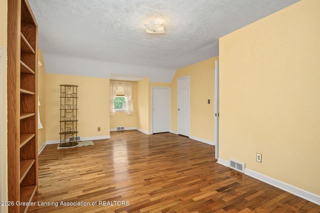 1608 Sunnyside Avenue, Lansing, MI 48910