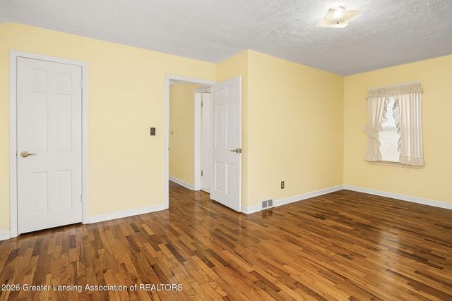 1608 Sunnyside Avenue, Lansing, MI 48910