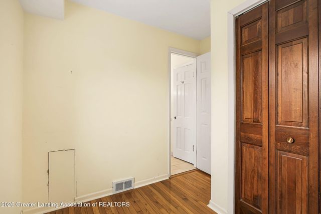 1608 Sunnyside Avenue, Lansing, MI 48910