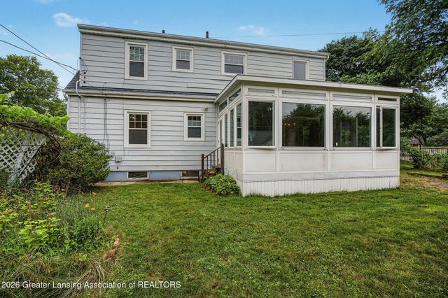 1608 Sunnyside Avenue, Lansing, MI 48910