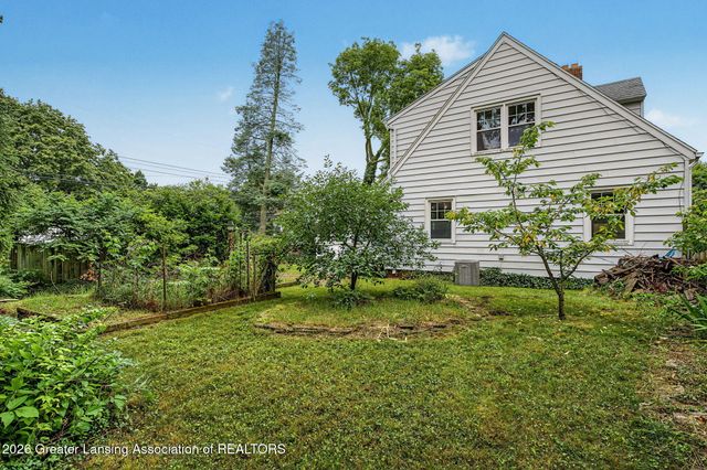 1608 Sunnyside Avenue, Lansing, MI 48910
