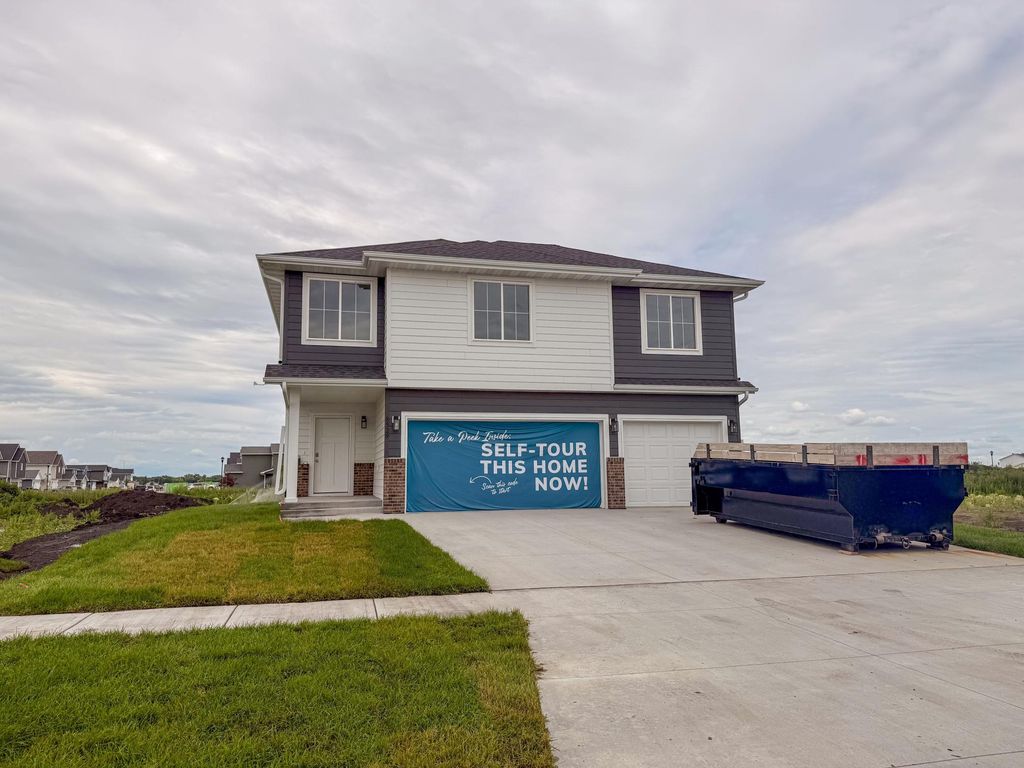 8529 61st Street S, Horace, ND 58047
