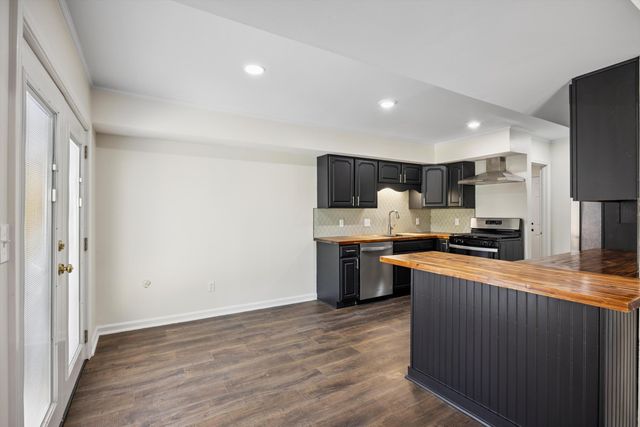 2138 Vaden Village Drive, Chattanooga, TN 37421