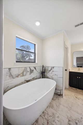 2138 Vaden Village Drive, Chattanooga, TN 37421