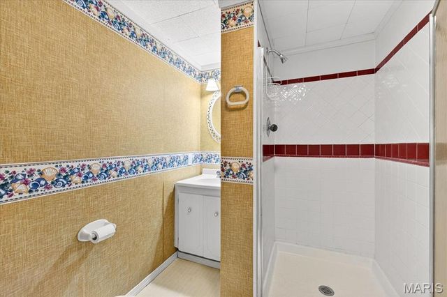 1020 Ross Avenue, St Louis, MO 63146