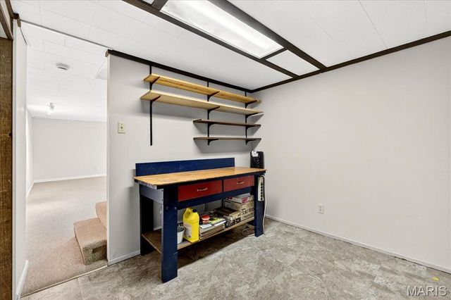 1020 Ross Avenue, St Louis, MO 63146