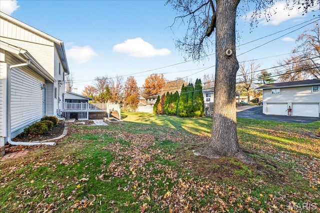 1020 Ross Avenue, St Louis, MO 63146