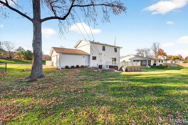 1020 Ross Avenue, St Louis, MO 63146