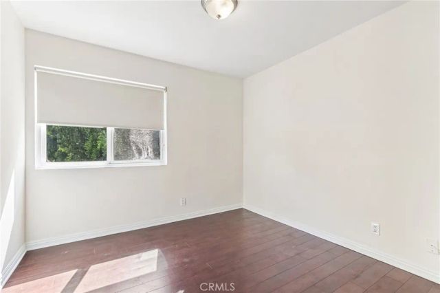 10636 Woodley 43, Granada Hills, CA 91344