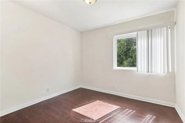 10636 Woodley 43, Granada Hills, CA 91344