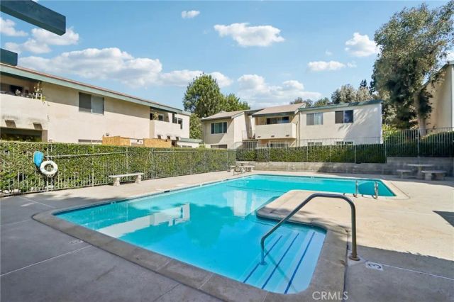 10636 Woodley 43, Granada Hills, CA 91344