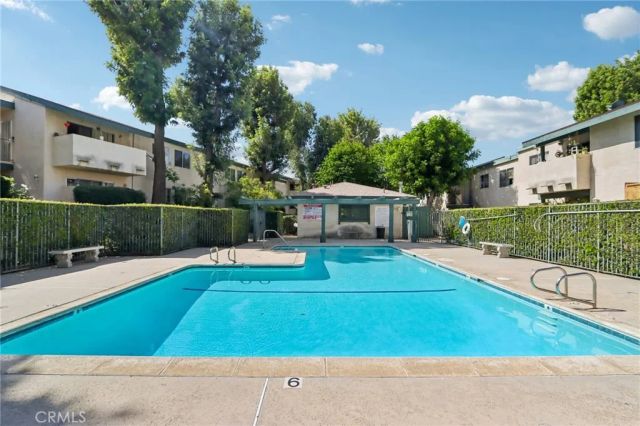 10636 Woodley 43, Granada Hills, CA 91344