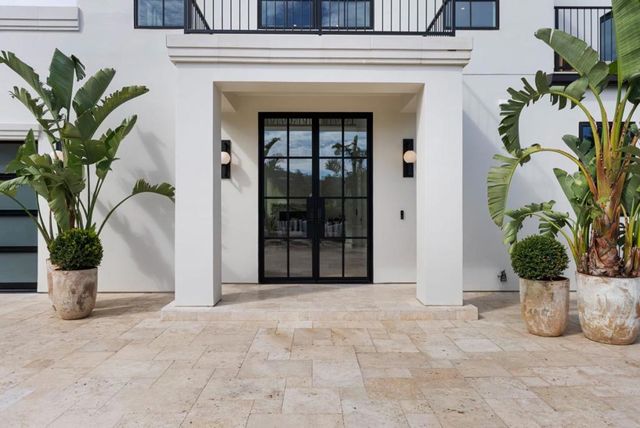 1215 La Cumbre, Hillsborough, CA 94010