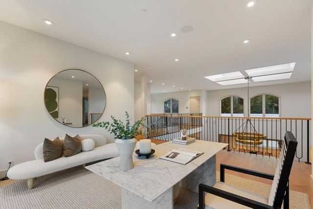 1215 La Cumbre, Hillsborough, CA 94010