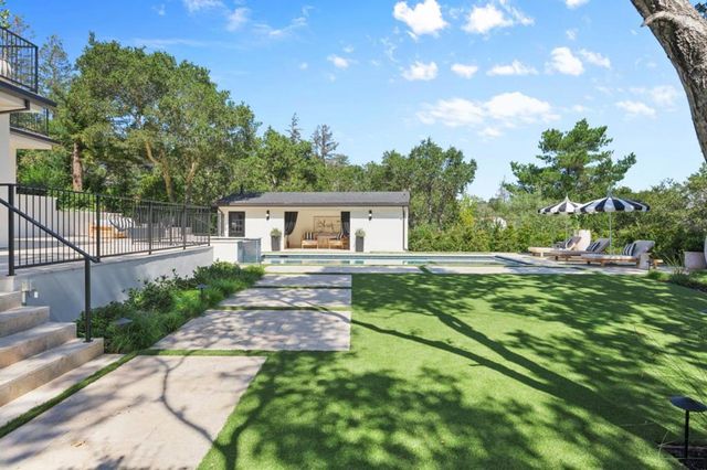 1215 La Cumbre, Hillsborough, CA 94010