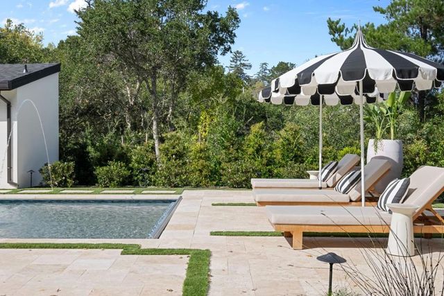 1215 La Cumbre, Hillsborough, CA 94010