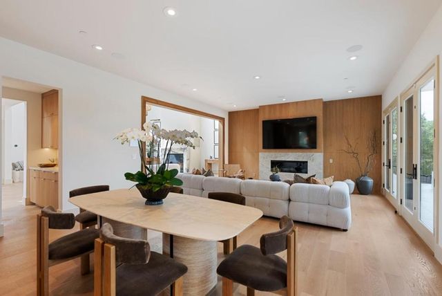 1215 La Cumbre, Hillsborough, CA 94010