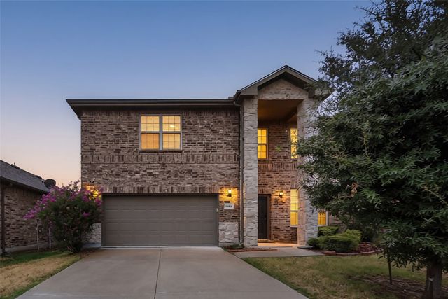 3028 Coyote Canyon Trail, Fort Worth, TX 76108