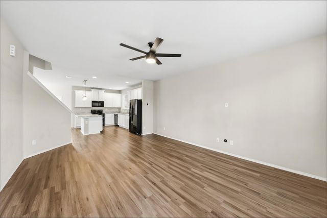 3028 Coyote Canyon Trail, Fort Worth, TX 76108