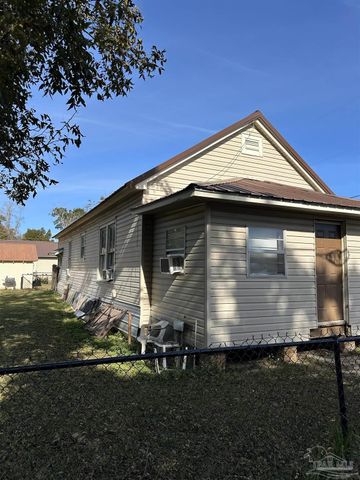 2500 W Desoto St, Pensacola, FL 32505