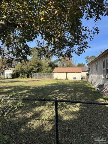 2500 W Desoto St, Pensacola, FL 32505