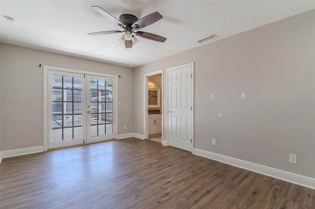 8018 W POCAHONTAS AVENUE, Tampa, FL 33615