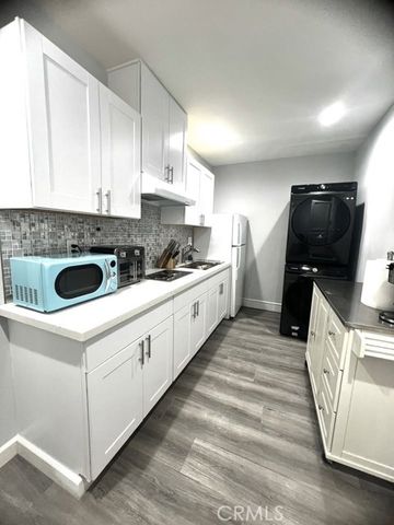 1762 W Minerva, Anaheim, CA 92804