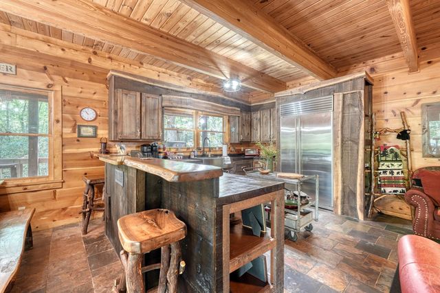 4836 Swallows Creek Road, Hiawassee, GA 30546