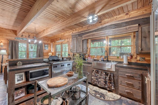 4836 Swallows Creek Road, Hiawassee, GA 30546