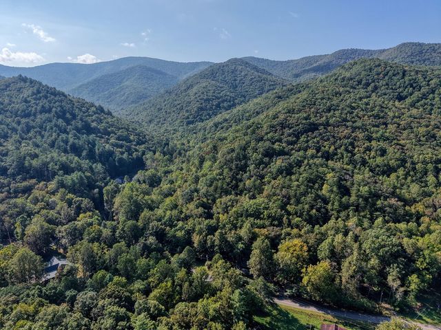 4836 Swallows Creek Road, Hiawassee, GA 30546