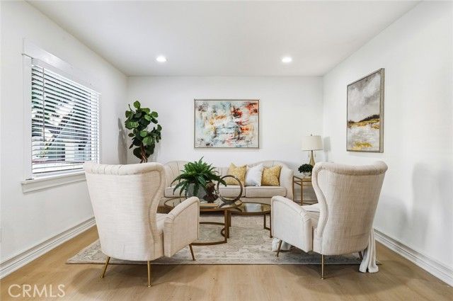 1065 Bennett, Long Beach, CA 90804