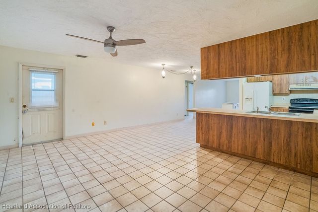 308 Fox Ridge Road, Lake Placid, FL 33852